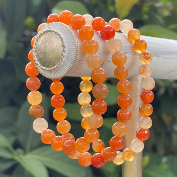 8mm Carnelian Stretch Bead Bracelet - Picture 3 of 8